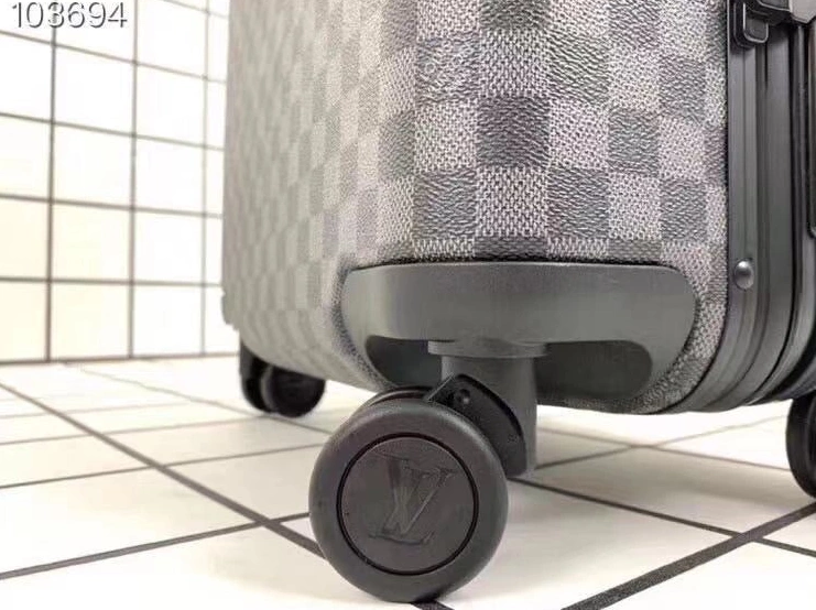 CUSTOM CABIN 55 CHECKERED 37L HORIZON SUITCASE 0810
